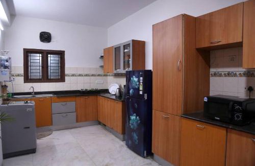 Gachibowli Apartment | Row House 4 BHK - 4 balconies-Near AIG Hospital, Gachibowli