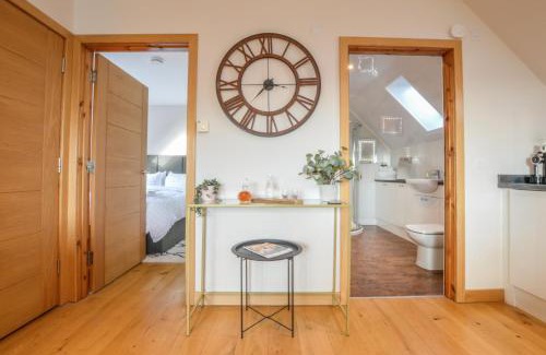 Oban Apartment | Rowan Tree Apartment - Modern Apartment, Free Parking & Views