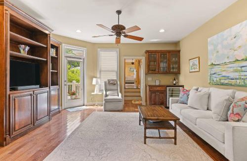 Saint Simons Heights House | Rowantree Retreat