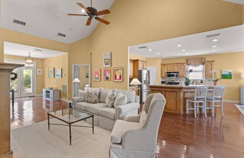 Saint Simons Heights House | Rowantree Retreat