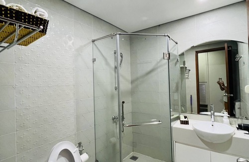 Thanh Xuan Apartment | Royal City 1 Br Apartment - Friendly/Cozy