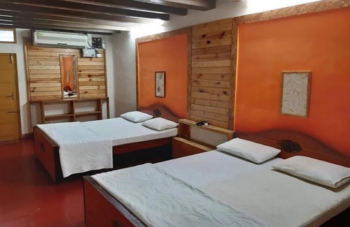 Anaimalai House | Royal Cottage, Anaimalai room 3