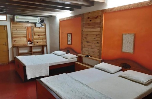 Anaimalai House | Royal Cottage, Anaimalai room 2