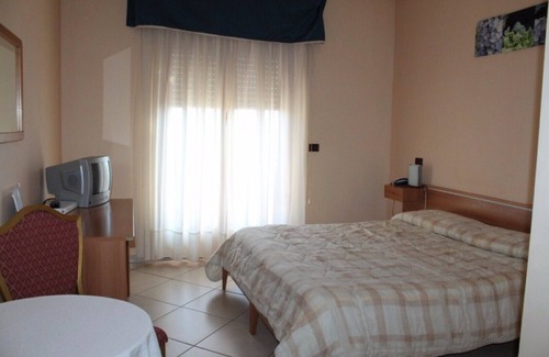 Ospedaletto D'Alpinolo Hotel | ROYAL DOUBLE ROOM - ROYAL HOTEL