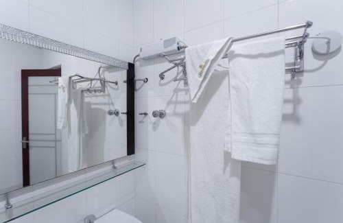 Elmina Hotel | Royal Elmount Hotel