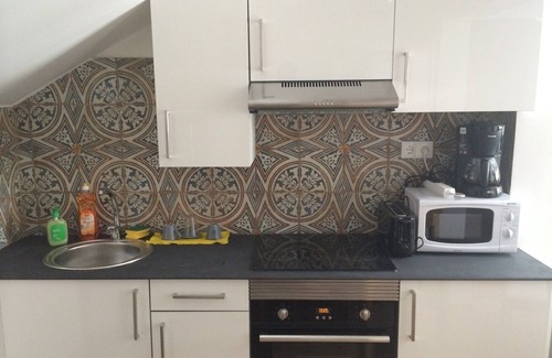 Sao Bento Apartment | Royal Garden: Principe Real, 3rd floor, 2CH/2SDB, wifi, Clim, quiet