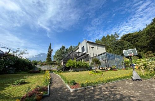 Ciloto Villa | Royal Hill Villa Cisarua Puncak