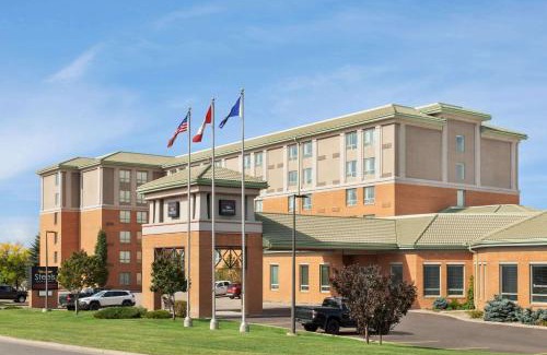 Calgary Hotel | Royal Hotel Calgary, Trademark Collection by Wyndham