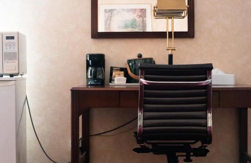 Guelph Hotel | Royal Inn and Suites at Guelph