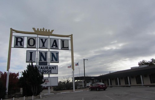 Abilene Hotel | Royal Inn Of Abilene