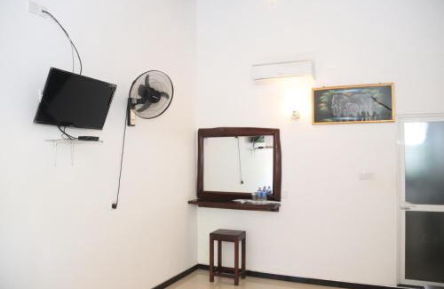 Udawalawa Apartment | Royal Inside Hotel