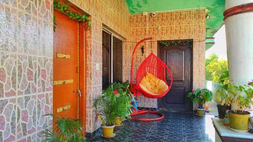 Stuart Hill House | Royal Palm Homestay