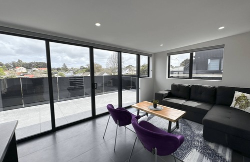 Royal Oak Apartment | Royal Residency - 3BR Luxury Apartment