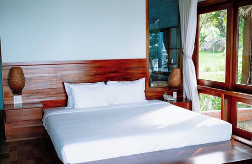 Quy Nhon Hotel | Royal Resort Bai Xep Quy Nhon