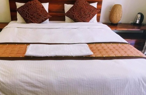 Quy Nhon Hotel | Royal Resort Bai Xep Quy Nhon