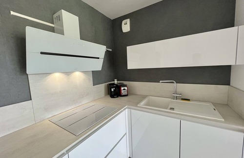 Carqueiranne Apartment | Royal Rivage Appt T2 - Swimming pool - 200m from the sea