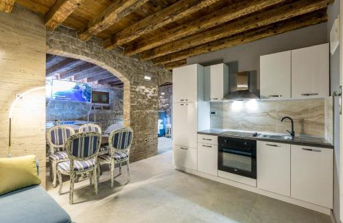 Split Apartment | ROYAL SPA-LATUM APARTMENT