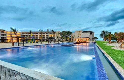 Orange Bay Resort | Royalton Hideaway Negril, An Autograph Collection All-Inclusive Resort - Adults Only