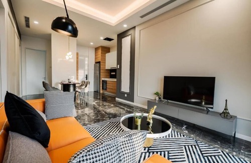 Kuala Lumpur City Centre Condo | Royce KLCC Kuala Lumpur City Centre by Dormeo Destinations