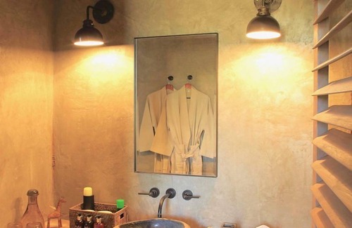Runda Resort | RUAHA SAFARI VILLA - Three Bedroom Resort, Sleeps 6