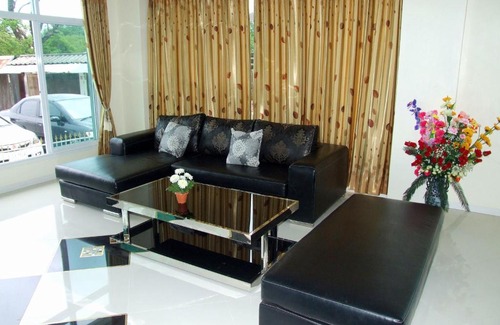 Roi Et Hotel | Ruan Rim Nam