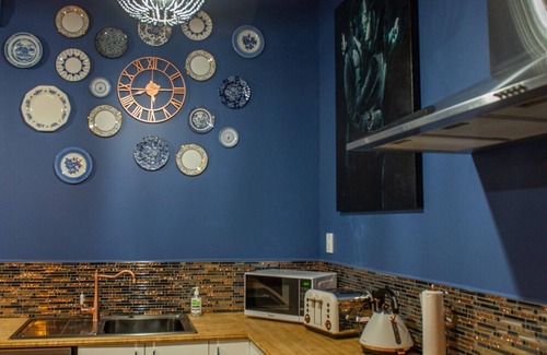 Owhango Apartment | Ruapehu's gorgeous 5-star OLD POST OFFICE's 3-4 Bdr West Wing
