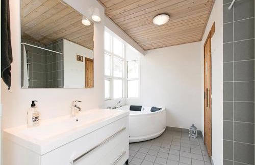 Hasle House | Rubinsøen Skovhuse