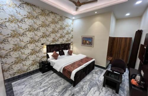 Mahmoorganj House | Ruby Home Stay