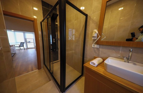 Bakırkoy Hotel | Ruby Royal Hotel