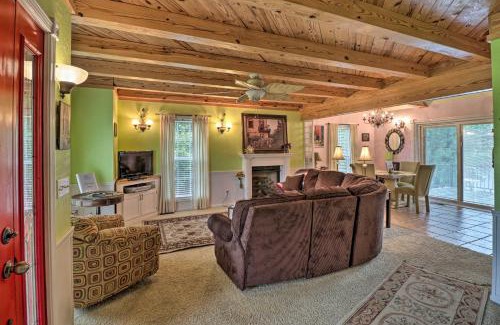 Boswell House | Rubys Landing Cottage with Deck and White River Views