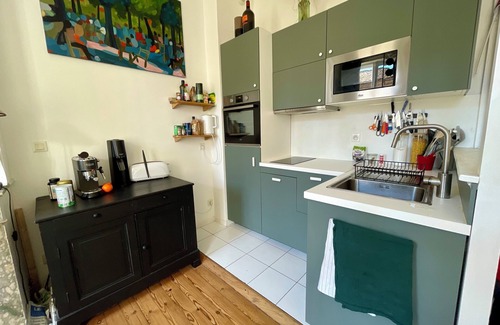 Saint-Michel Apartment | Rue du Cloître : Apt XVIII historic center for up to 7 people