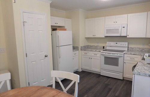 Merifield Acres House | Ruffin' It at Kerr Lake, New Home, Quiet Neighborhood in the Woods, Lake Access