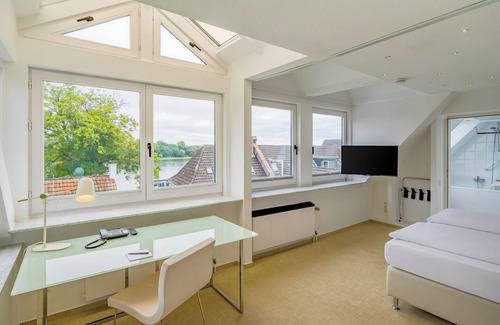 Rodenkirchen Hotel | rugs HOTEL Köln