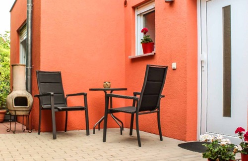 Zirndorf Apartment | Ruhig gelegenes Feriendomizil in italienischem Flair mit Terrasse
