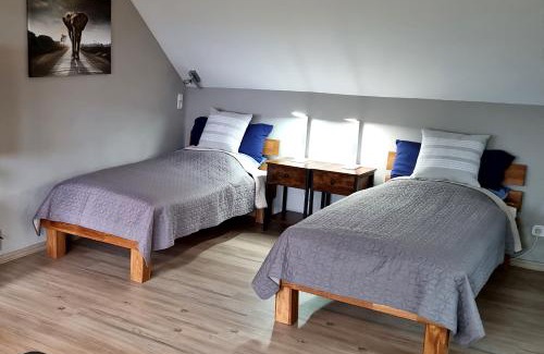 Warstein Apartment | Ruhige Unterkunft - Dachterasse und Panoramablick