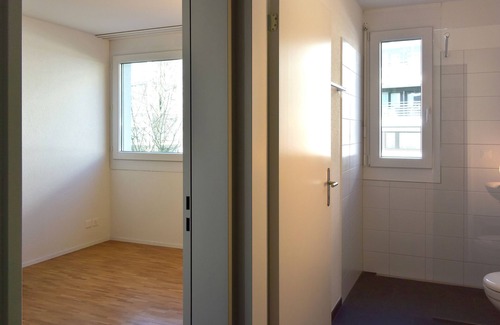 Wettingen Bed & Breakfast | Ruhiges Zimmer Nähe Zentrum und Busstation