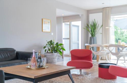 Kuringen House | Ruime woning met grote omheinde tuin