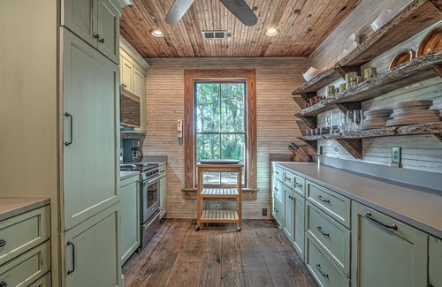 Darien Cabin | Rum Runner's Cabin w/docks, pool, & private firepit on Emma's Driftwood Farm