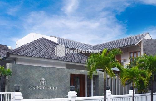 Sukoharjo Hotel | Rumah Eyang Tardjo Syariah Mitra RedDoorz