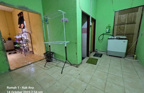 Pasir Puteh House | Rumah Kak Ana