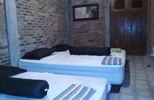 Sleman House | Rumah Limas