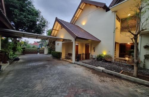 Condongcatur Apartment | Rumah Pak Hani, Apartement 2 Kamar Tidur