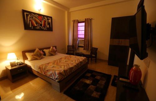 Pitampura Bed & Breakfast | Runway Residency at Pitampura