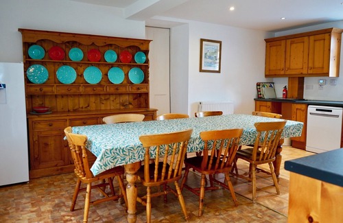 Campbeltown House | Rural Farmhouse on Kintyre, West Coast hidden gem sleeps 8