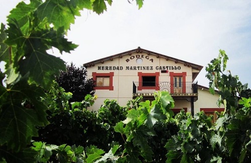 Cuzcurrita de Rio Tiron Cottage | "Rural House in La Rioja for 3+ People - La Viña 3 with Games and Barbecue"