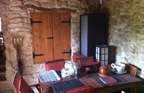 Les Coves de Vinroma Cottage | Rural house, silence and rest, you are in the countryside and 16 km from the city center.