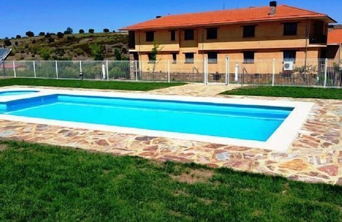 Losacio Villa | Rural house for large groups with swimming pool El Molino de Losacio (27-33 people)