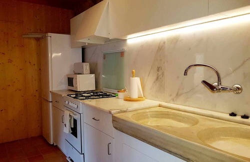Montagut House | Rural house in an impressive natural setting! Up to 10 people