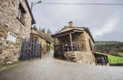 Aldeguer Cottage | Rural House Lugo (APARTMENT A PANEIRA)