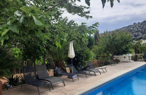 Olesa de Bonesvalls Cottage | Rural house surrounded by nature